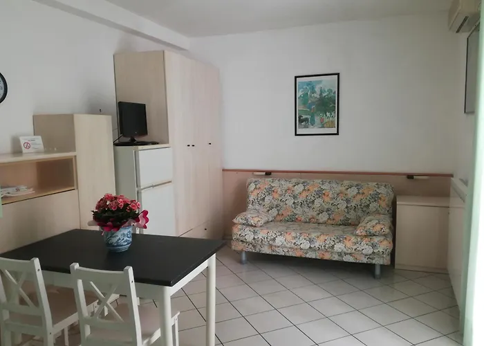 Marina شقة فندقية 3*