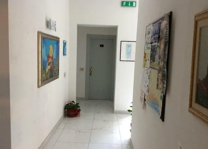 شقة فندقية Marina ألاسيو